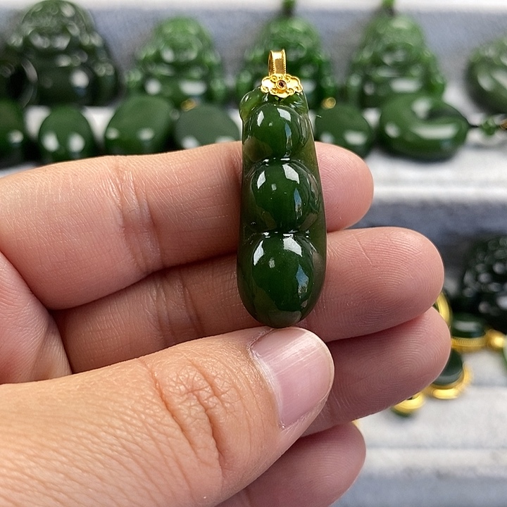 和田玉（碧玉）未镶嵌颈饰35