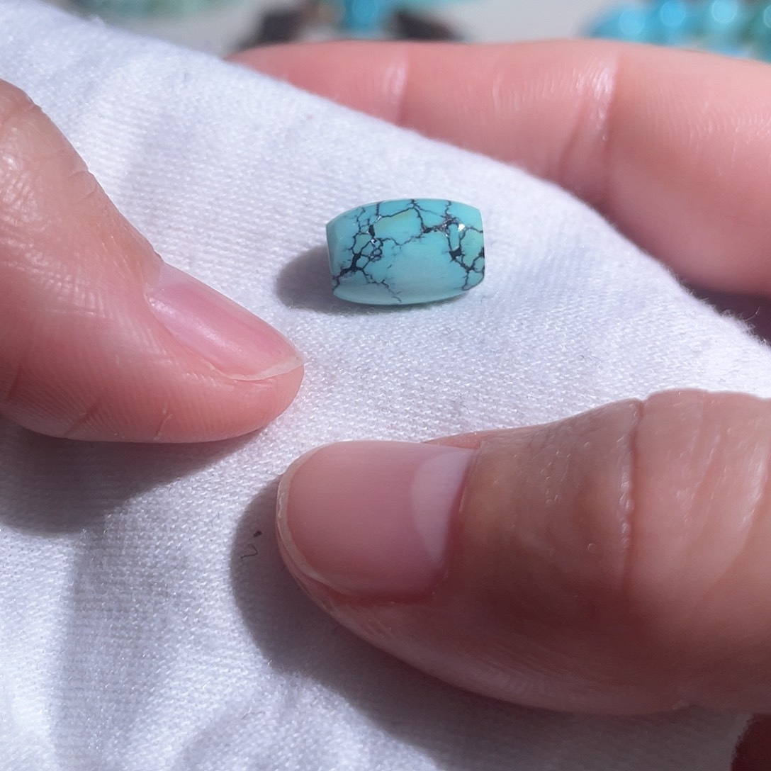 绿松石配饰未镶嵌