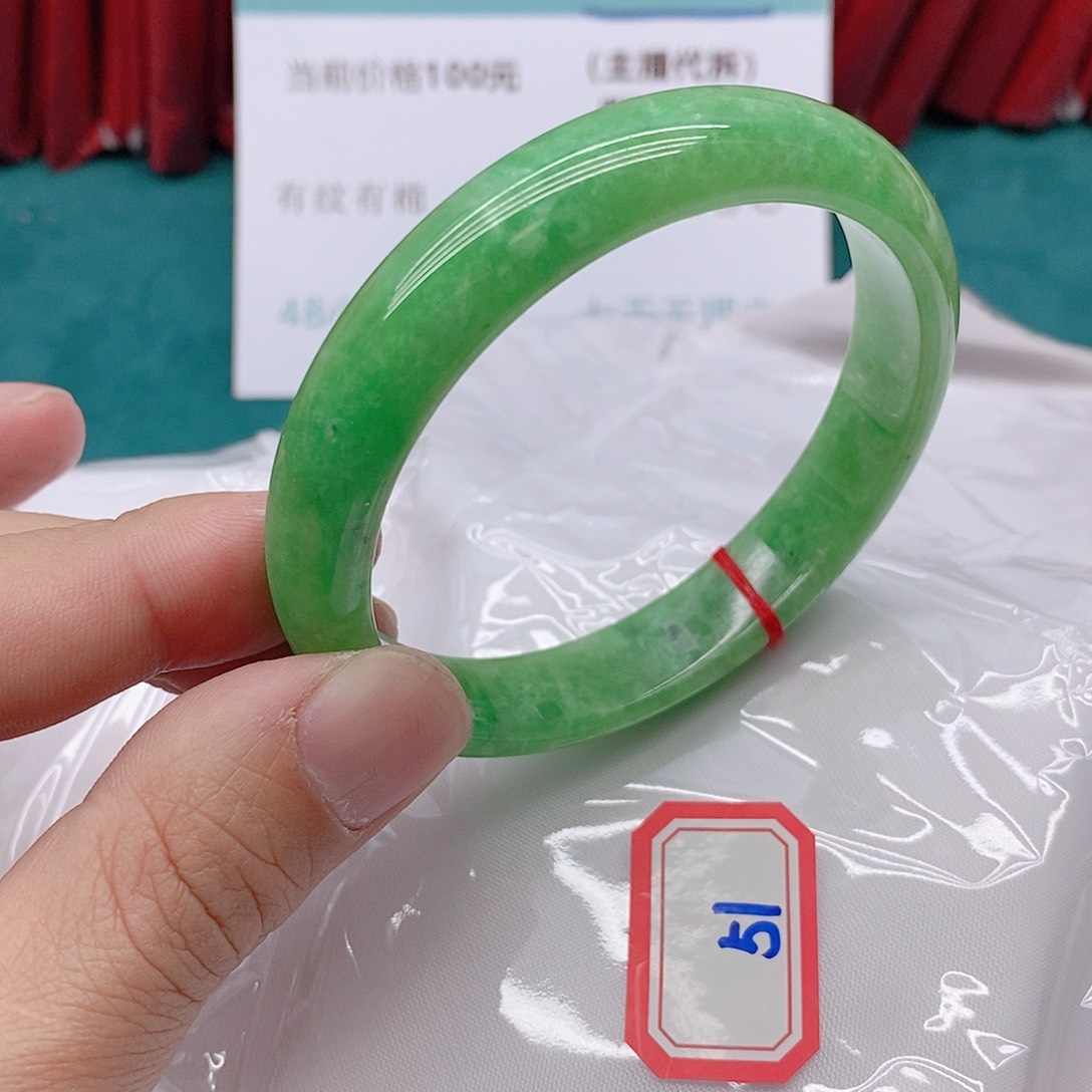 翡翠手镯未镶嵌暮*5111111111111