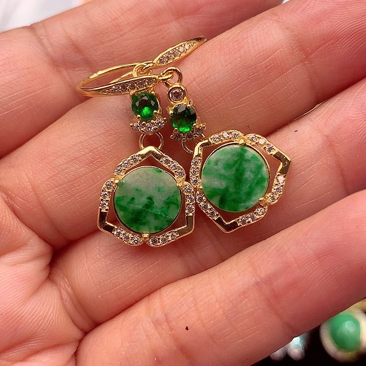 翡翠颈饰银S925镶嵌翡翠