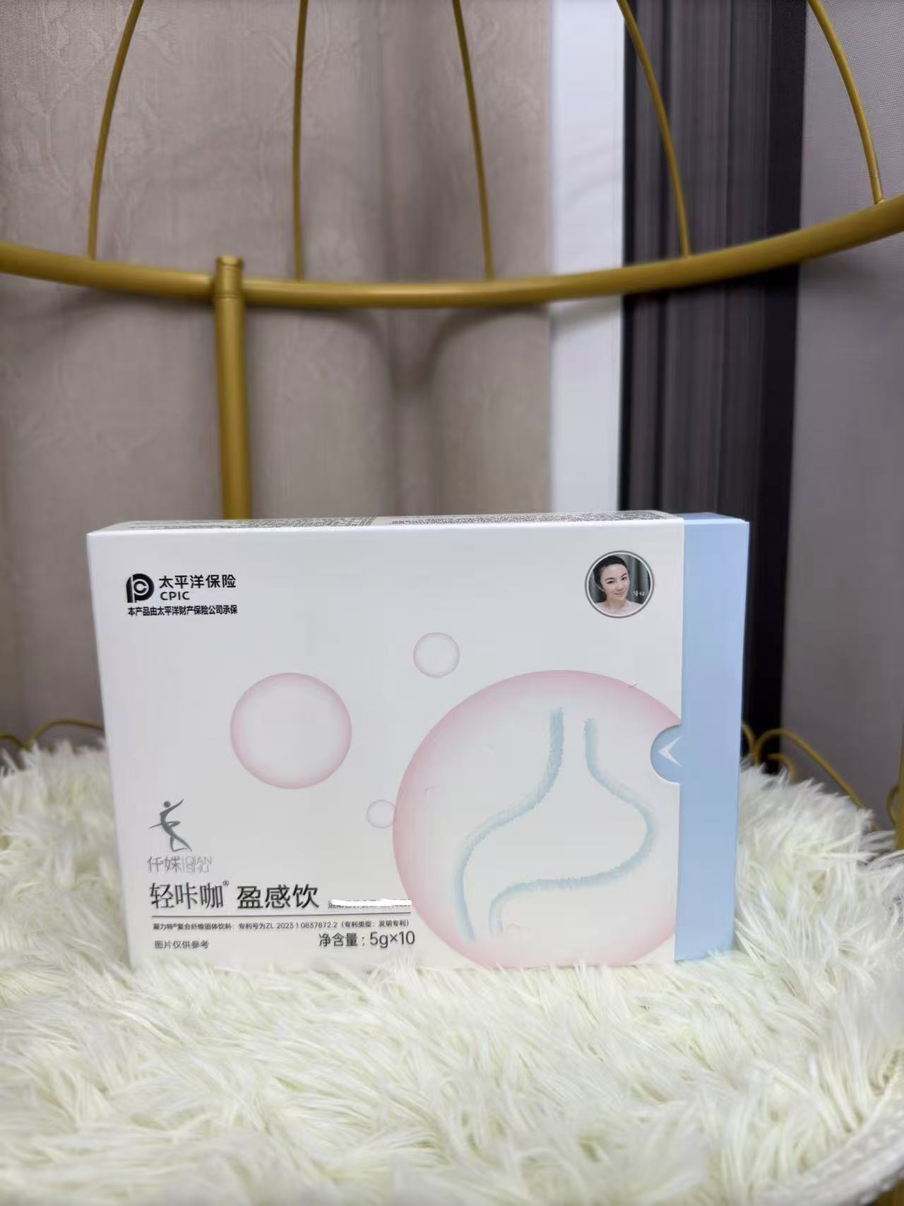 轻咔咖盈感饮搭配奶咖饮用