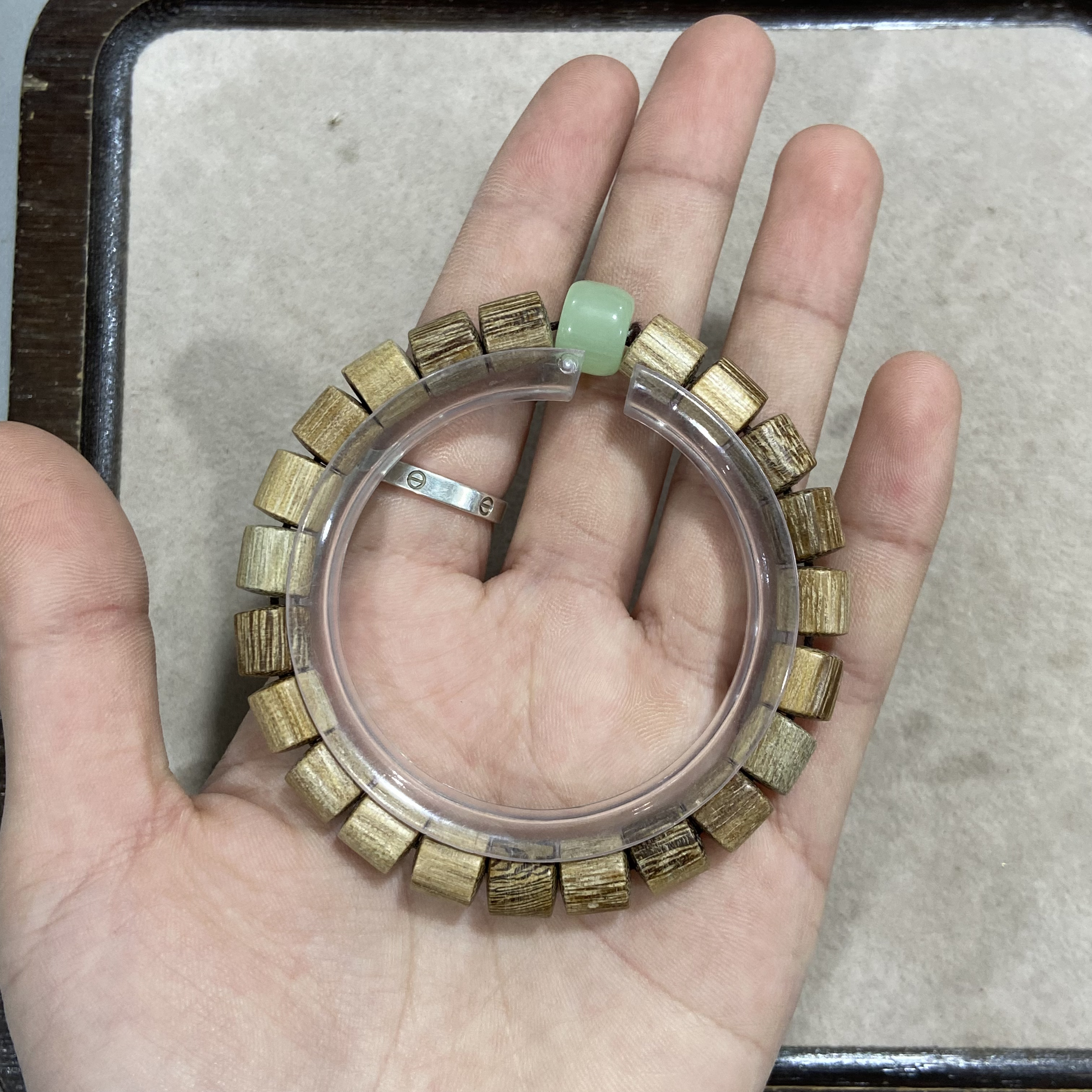 A241花梨木卡0.8单圈手串