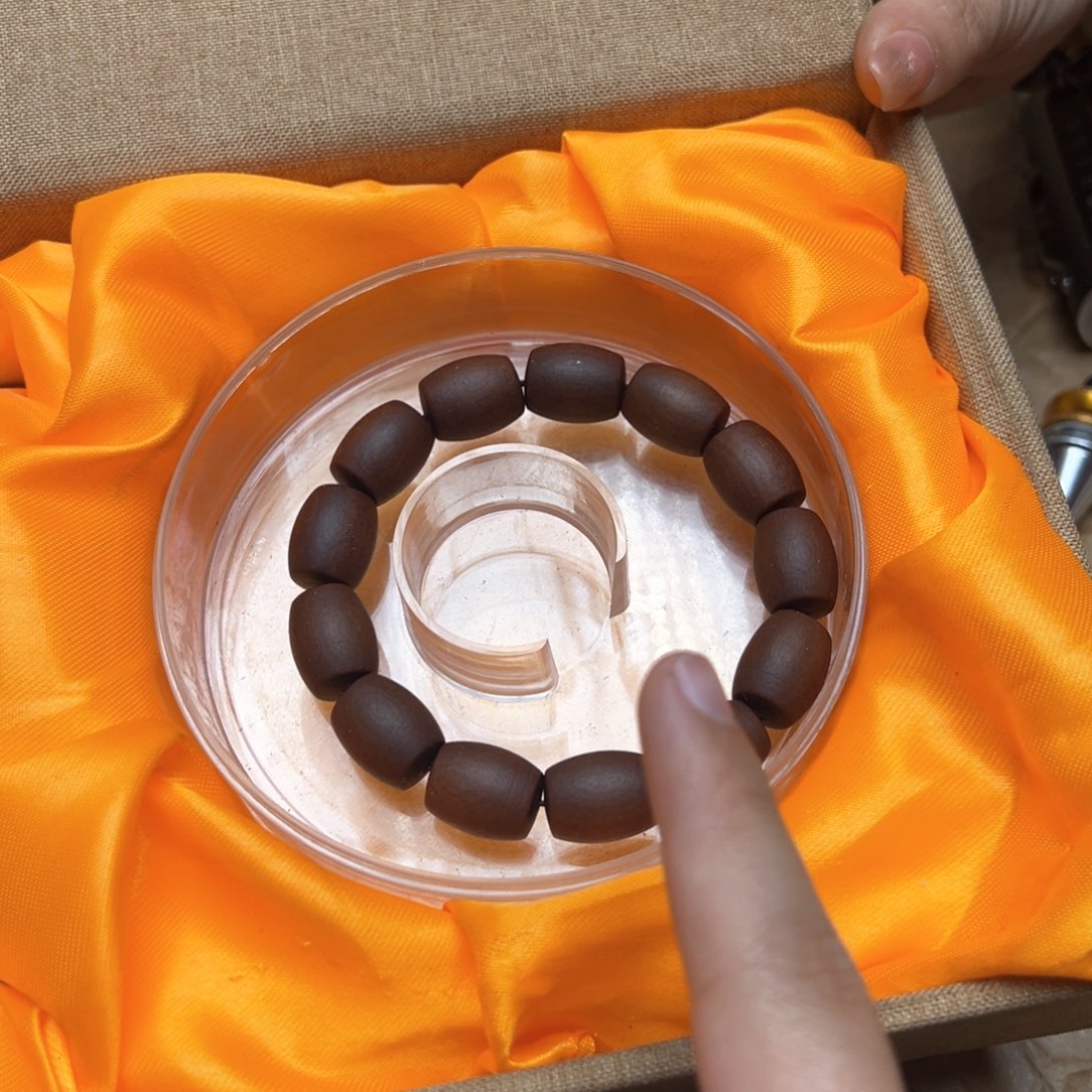 大叶紫檀（黑酸枝木类）