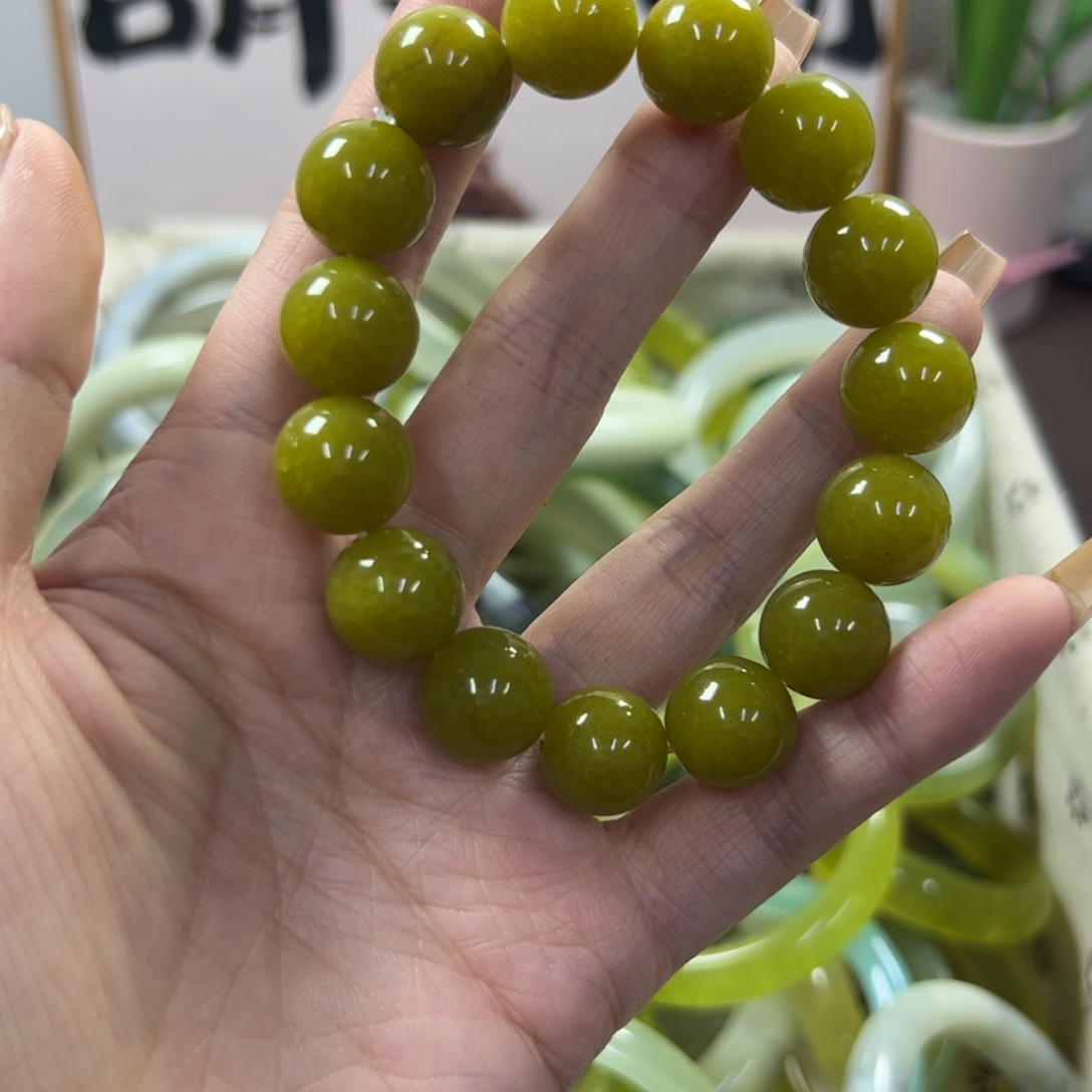 蛇纹石玉手镯未镶嵌779