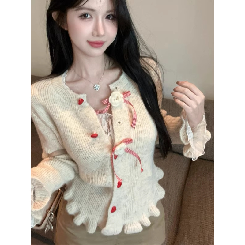 秋冬季新款外穿洋气减龄百搭上衣法式甜美蝴蝶结木耳边毛衣开衫女