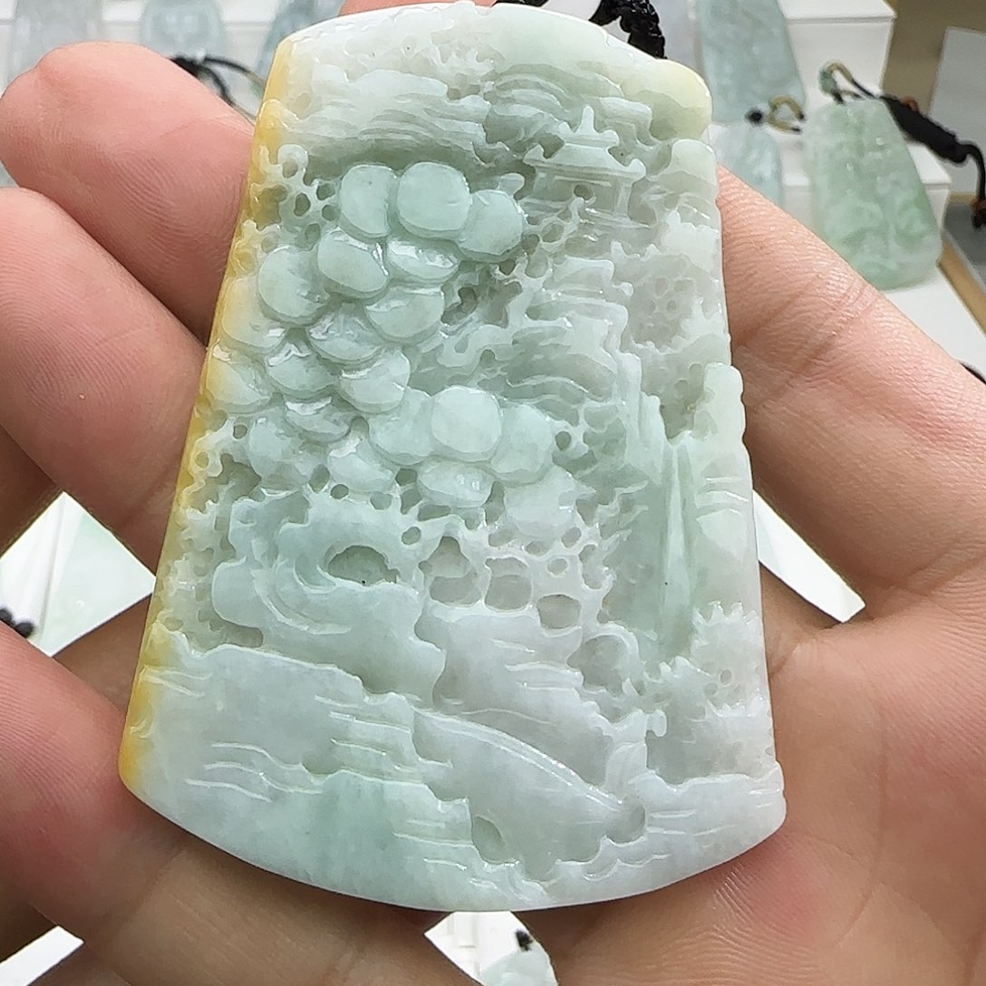 翡翠未镶嵌颈饰翡翠