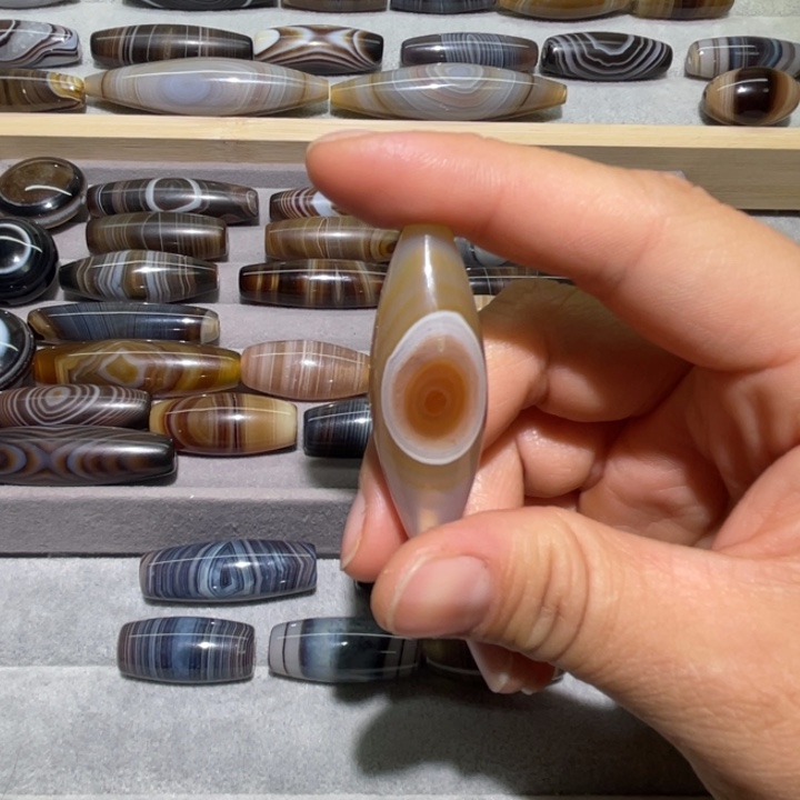 大***你玛瑙/玉髓未镶嵌颈饰