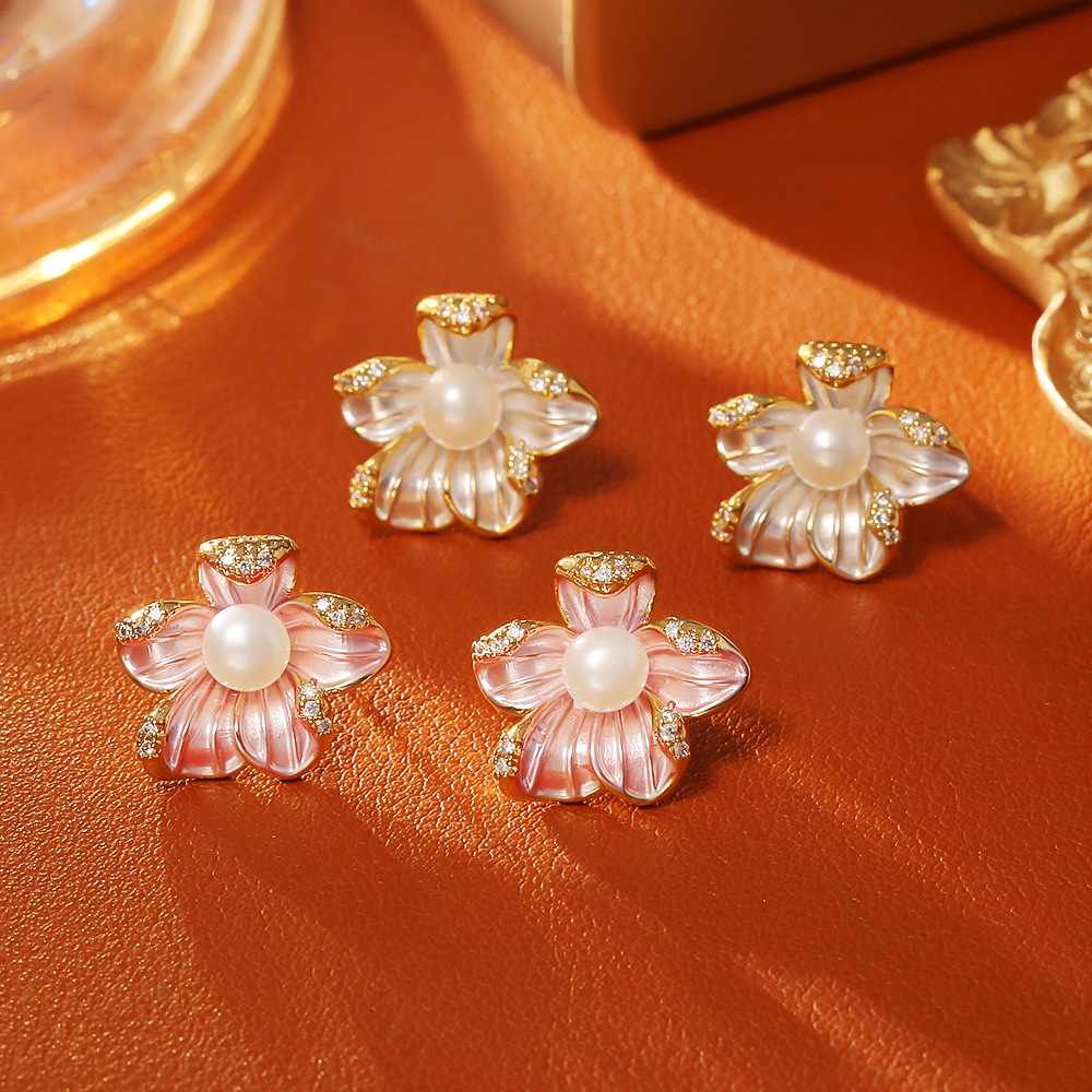 天然淡水花朵耳钉高级感时尚精致百搭温柔浪漫耳饰女银针饰品