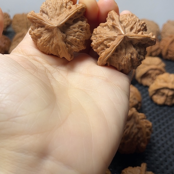 文玩核桃把件38盘山