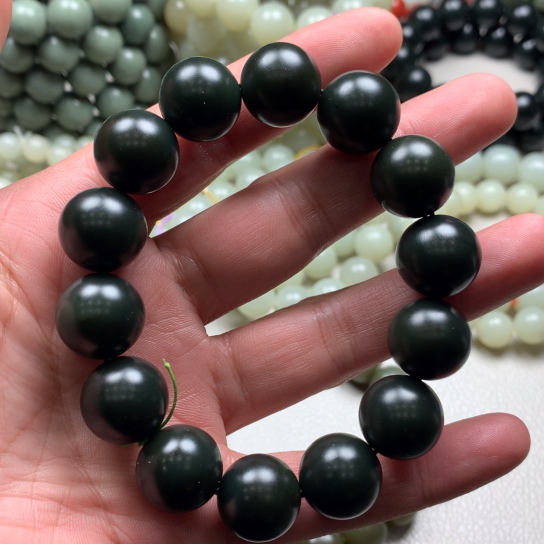 和田玉手链未镶嵌