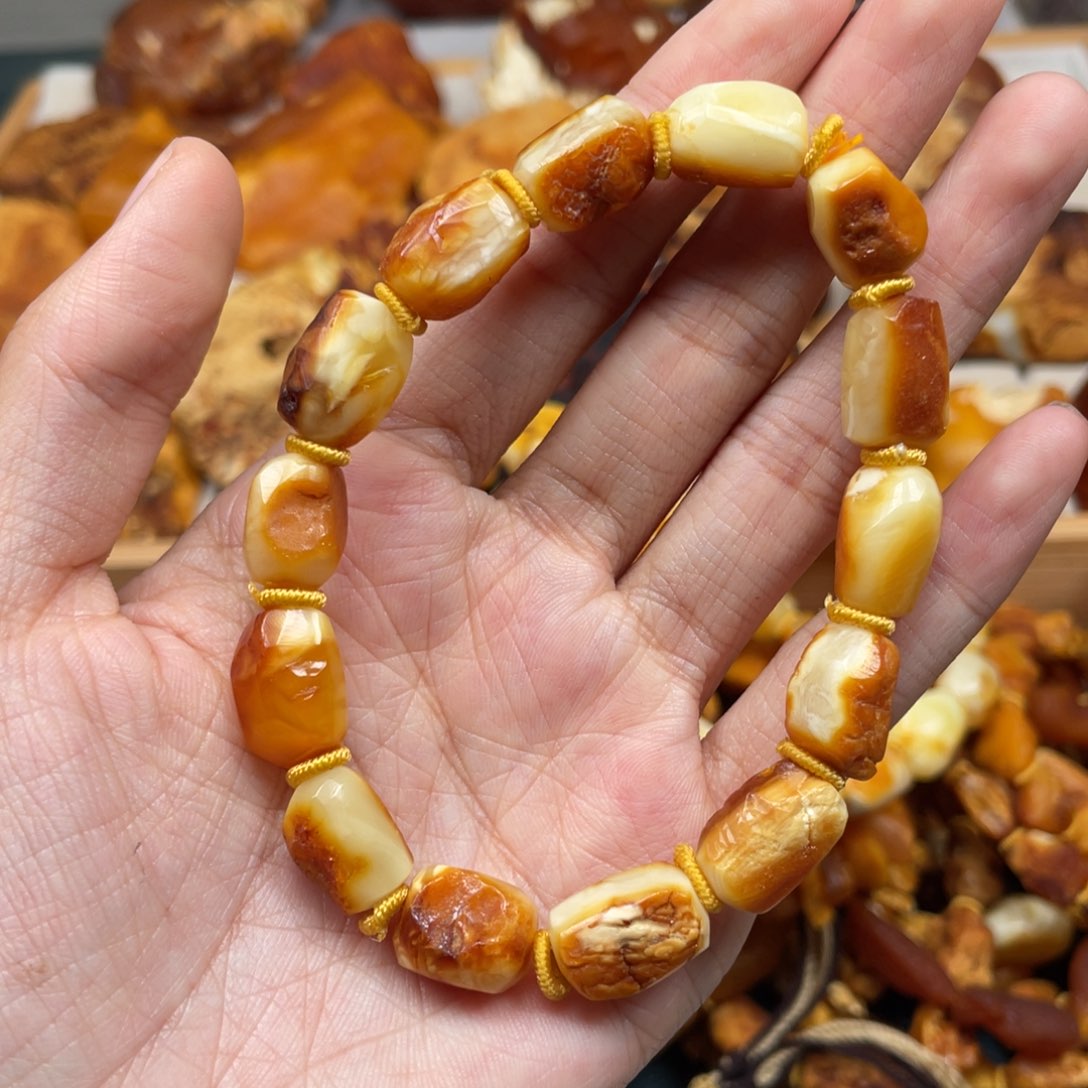 琥珀珠宝奇石未镶嵌