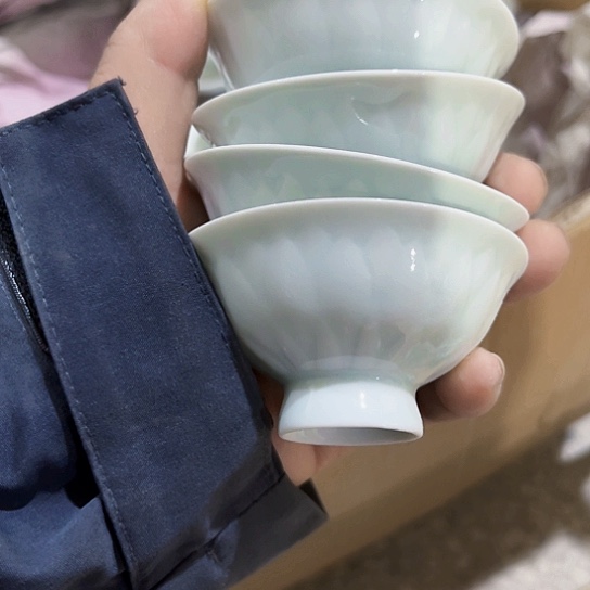 陶摆件景德镇瓷器精品刻花杯