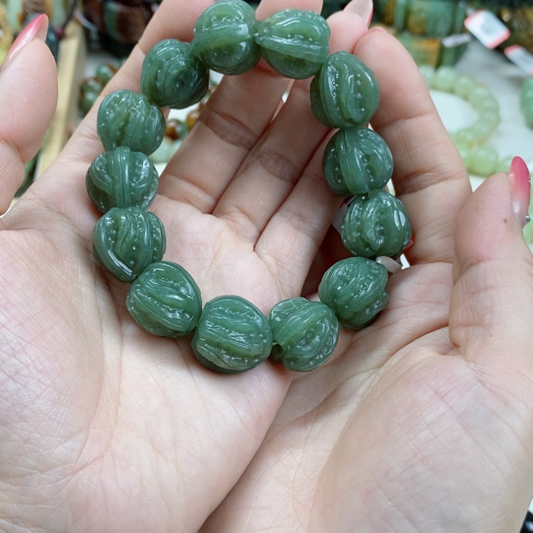 透闪石质玉手链未镶嵌