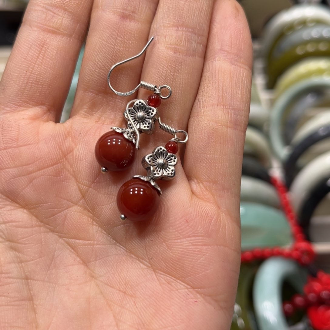 南红玛瑙耳饰未镶嵌