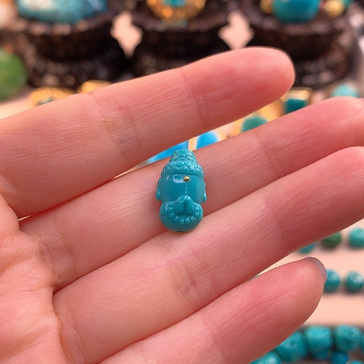 绿松石配饰未镶嵌