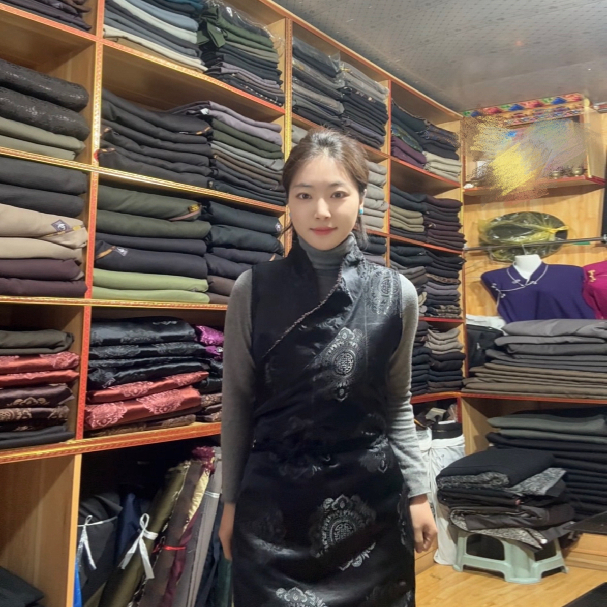 女士民族风长款加绒加厚传统无袖款藏袍冬季保暖高贵典雅百搭