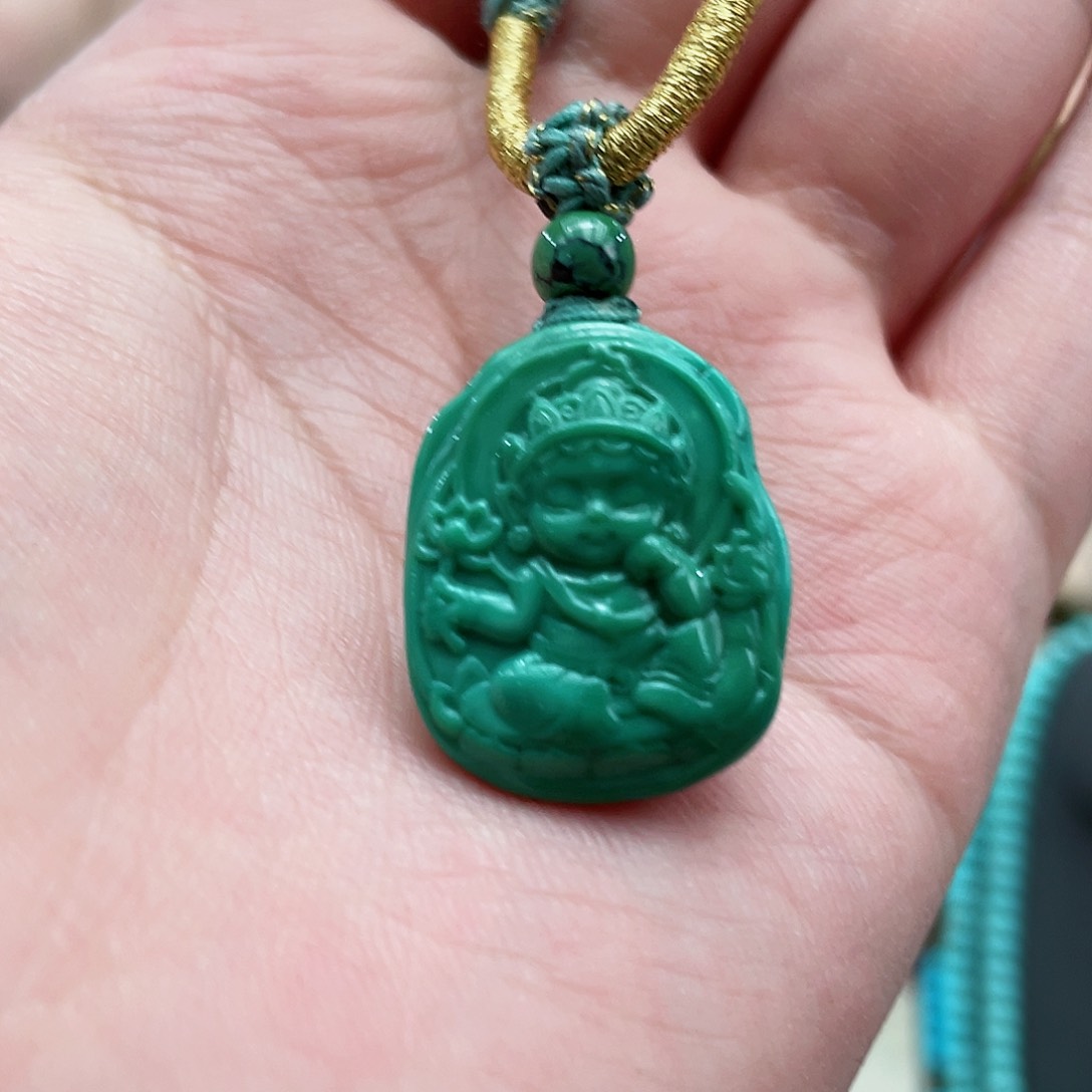 绿松石颈饰未镶嵌