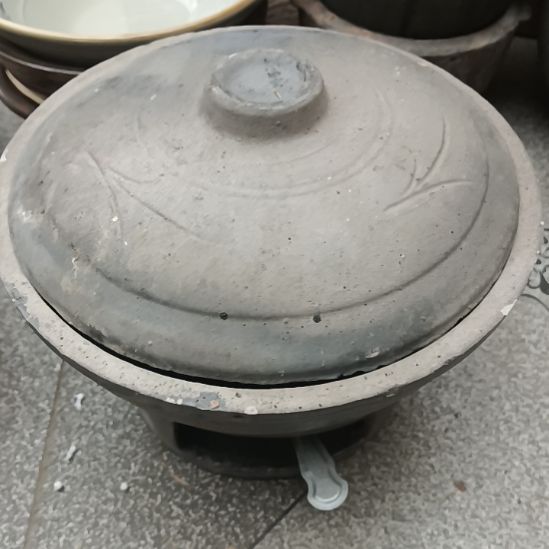 瓷片陶瓷盤子碗啥都有