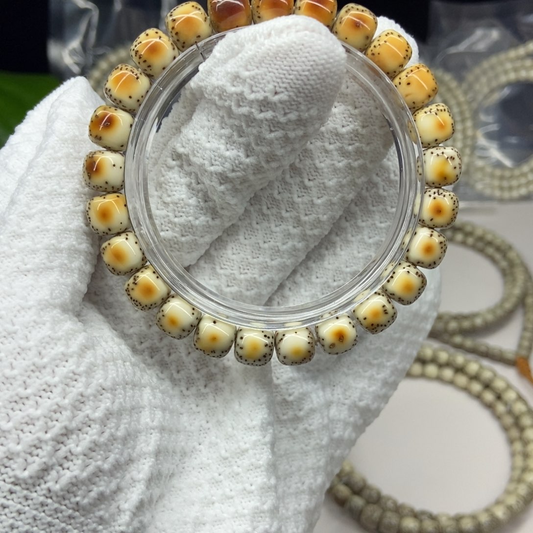 吊坠星月菩提a a a a a a a a 4