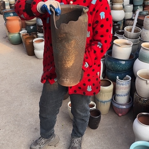 口20高45瑕疵盆子。