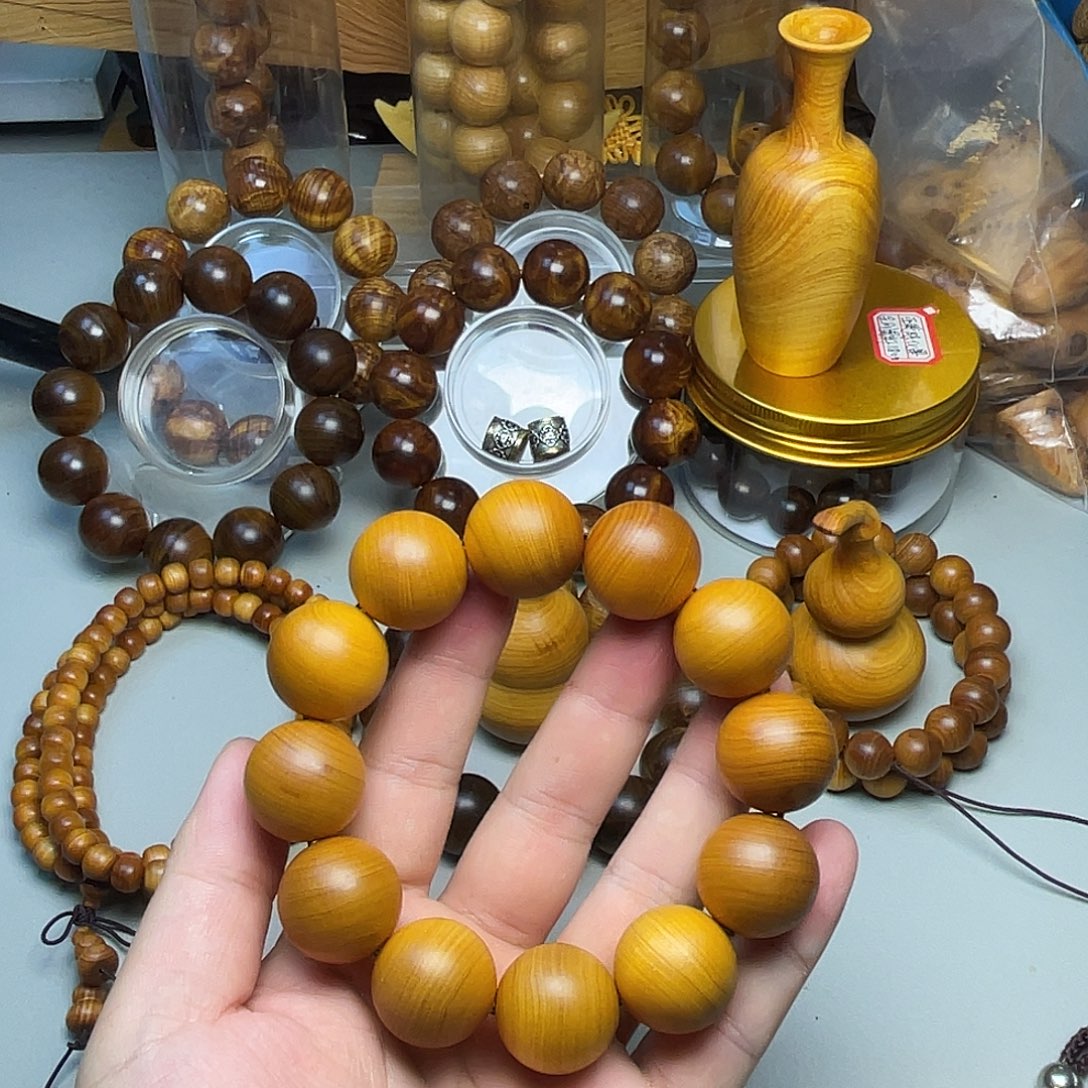 柏木（崖柏）太行崖柏2.0鸡油黄玉化