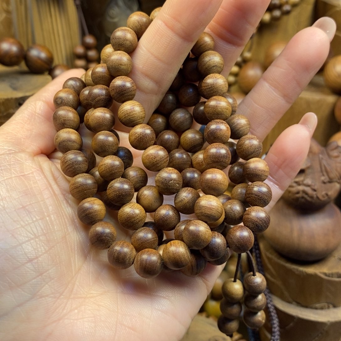 檀香木手串/手链L****?老山檀香0.8供奉香微暇