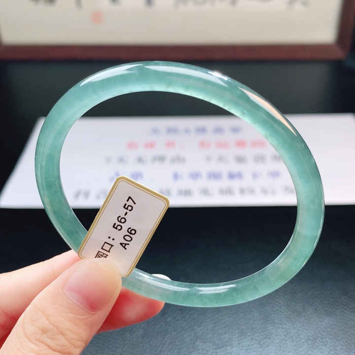 翡翠未镶嵌手镯翡翠手镯186