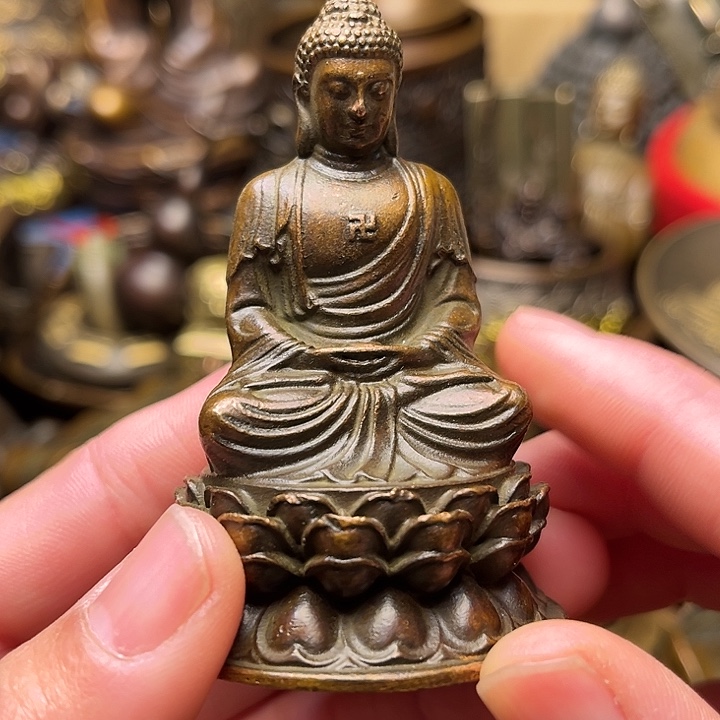 精美铜器批发档口