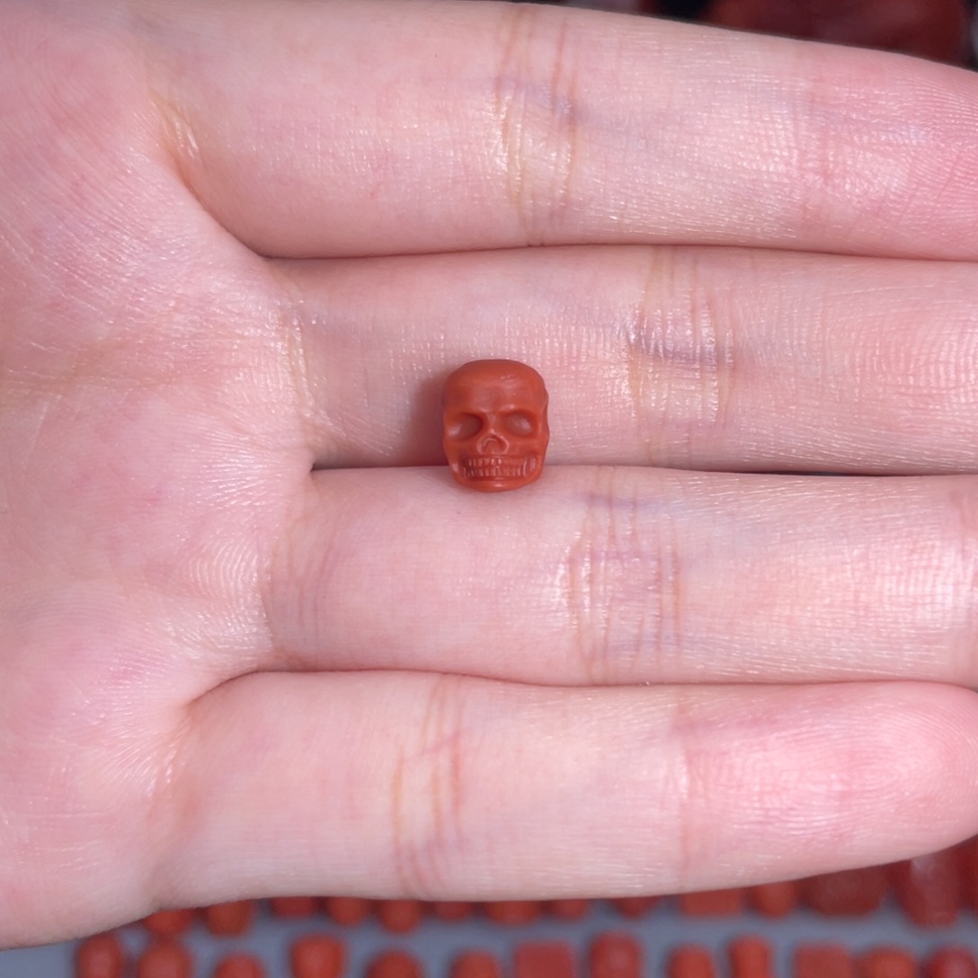 未镶嵌骷髅头7mm+南红玛瑙
