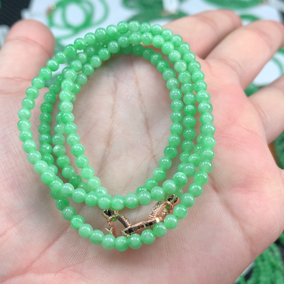 翡翠手链未镶嵌翡翠