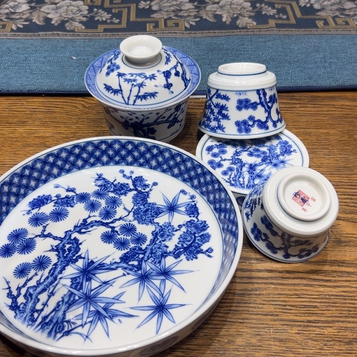 景德镇瓷器精品陈列展品