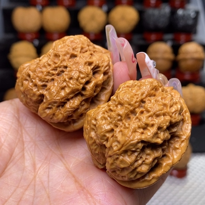 文玩核桃把件金蟾蛹29号