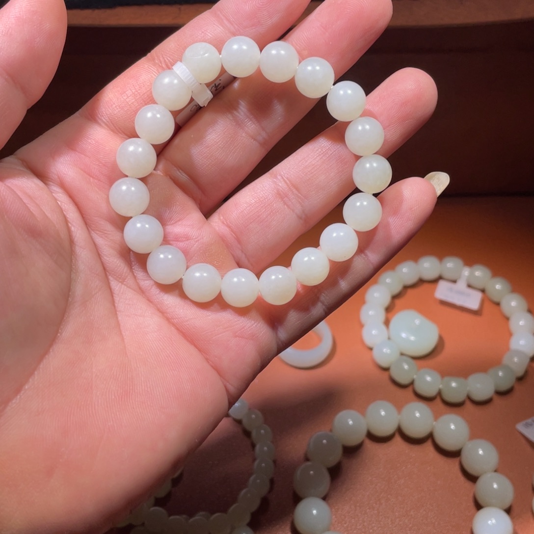 和田玉（糖玉）未镶嵌手链