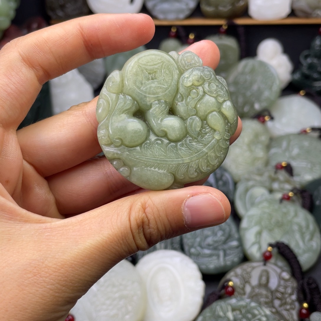 和田玉颈饰未镶嵌