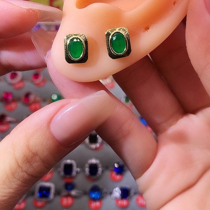 祖母绿耳饰银S925镶嵌