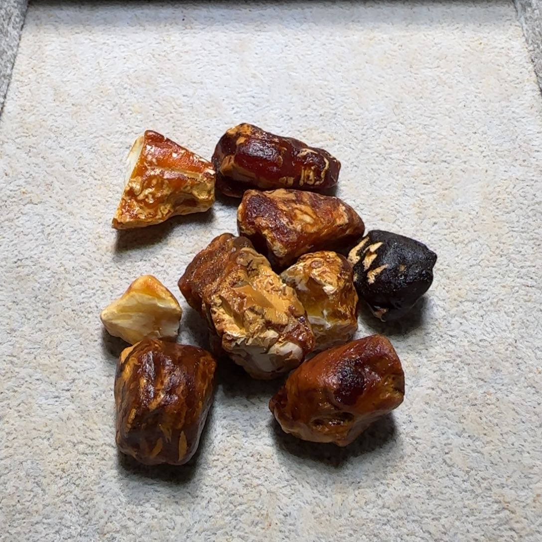 定制琥珀未镶嵌L**K专拍