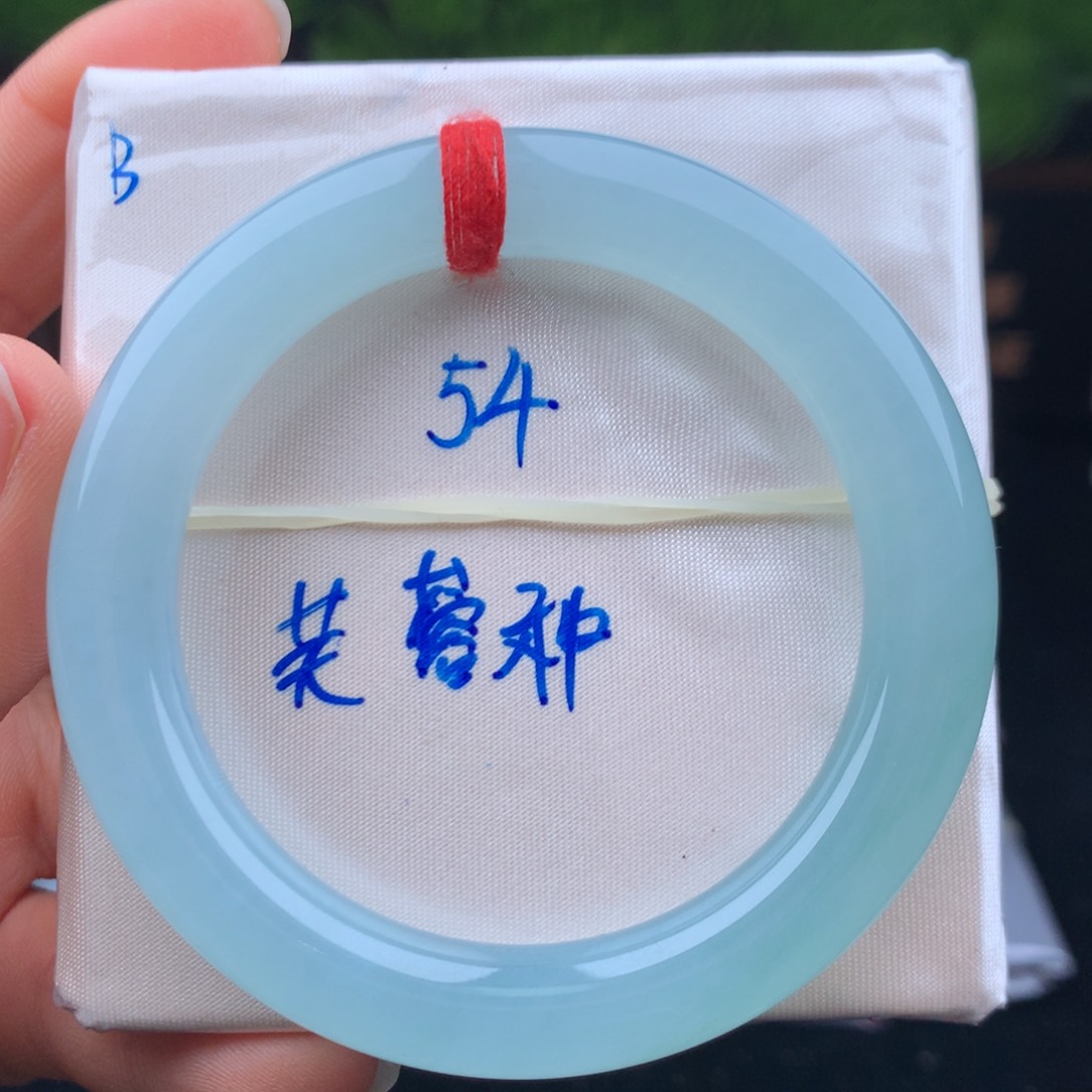 翡翠手镯未镶嵌手镯