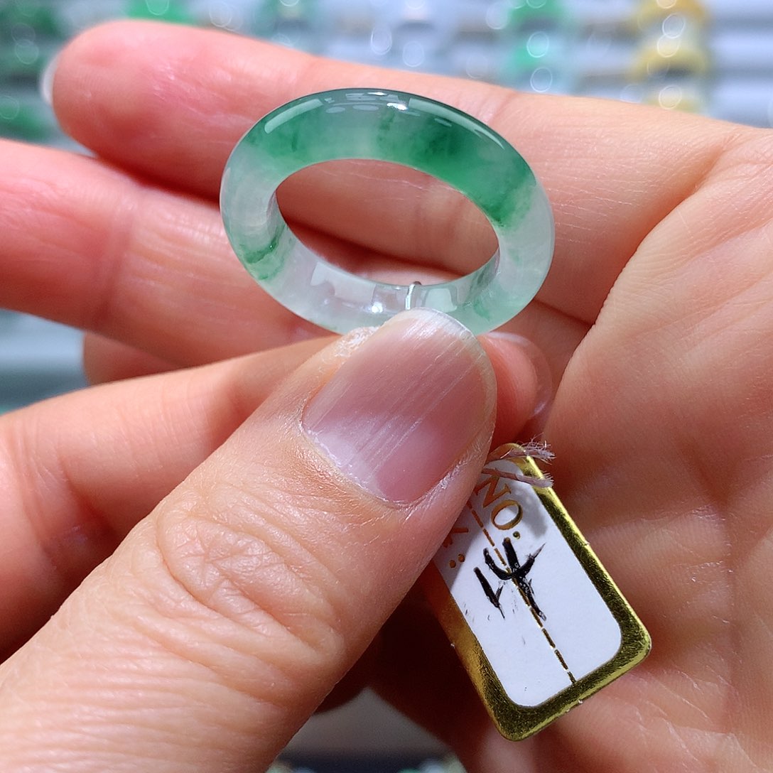 翡翠戒指未镶嵌14号