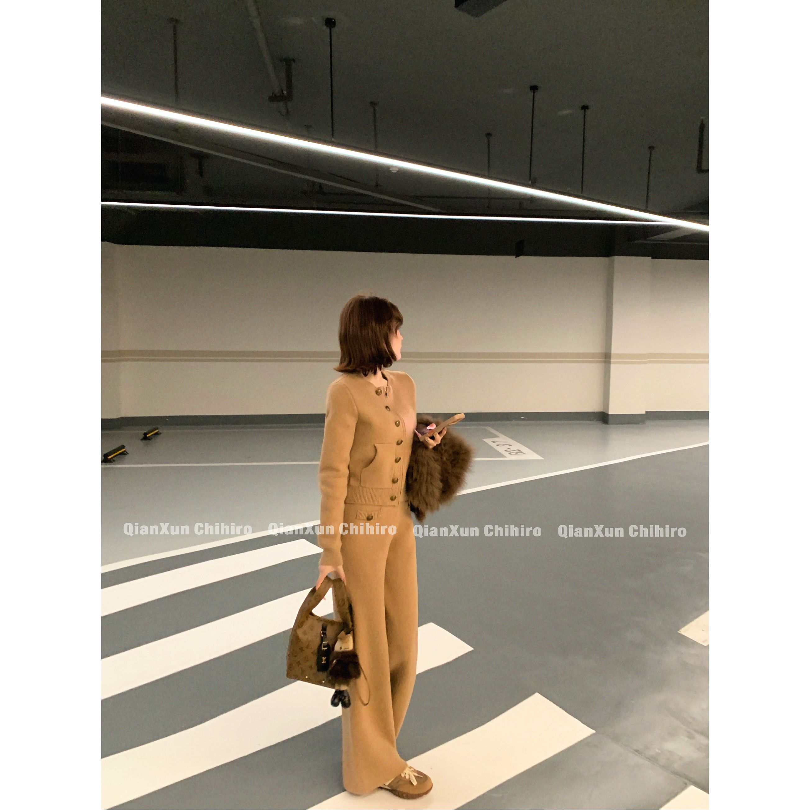 「画报麻豆」秋季时尚气质百搭洋气休闲减龄小众法式套装QXD5TZ3015