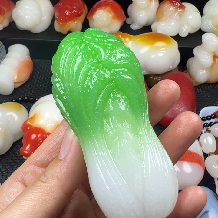 新疆戈壁五彩石金丝