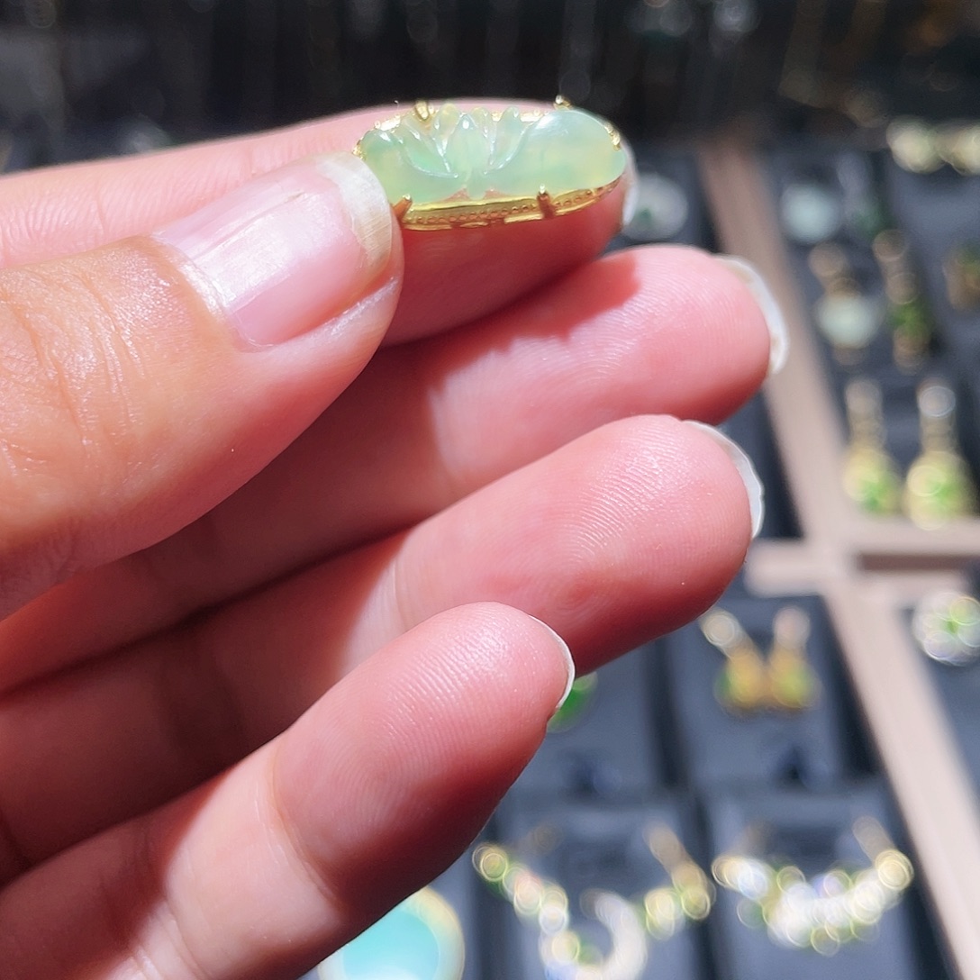 翡翠银S925镶嵌颈饰