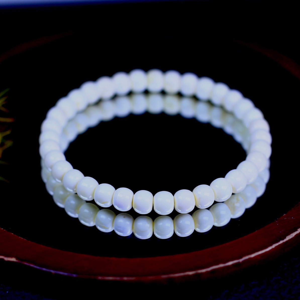 6.2*5.5mm俄料白蜜蜡老型手串，