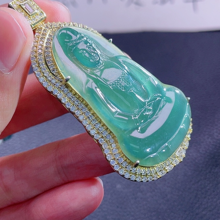 翡翠颈饰未镶嵌999999999