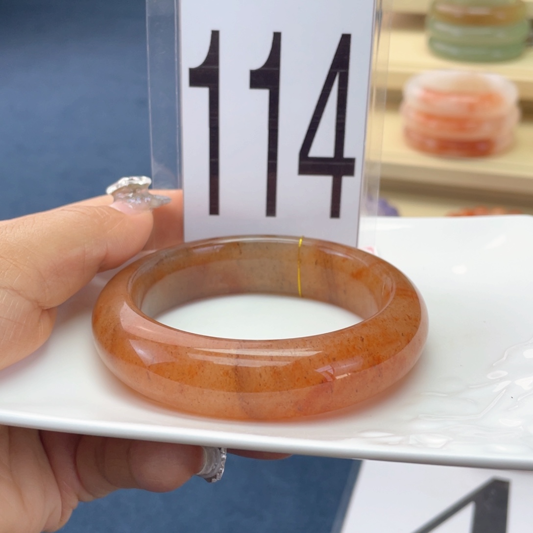 石英质玉未镶嵌手镯