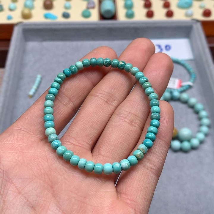 绿松石配饰未镶嵌