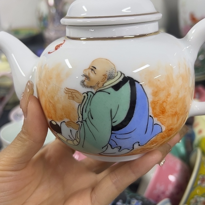 景德镇陶瓷博物有限公司副