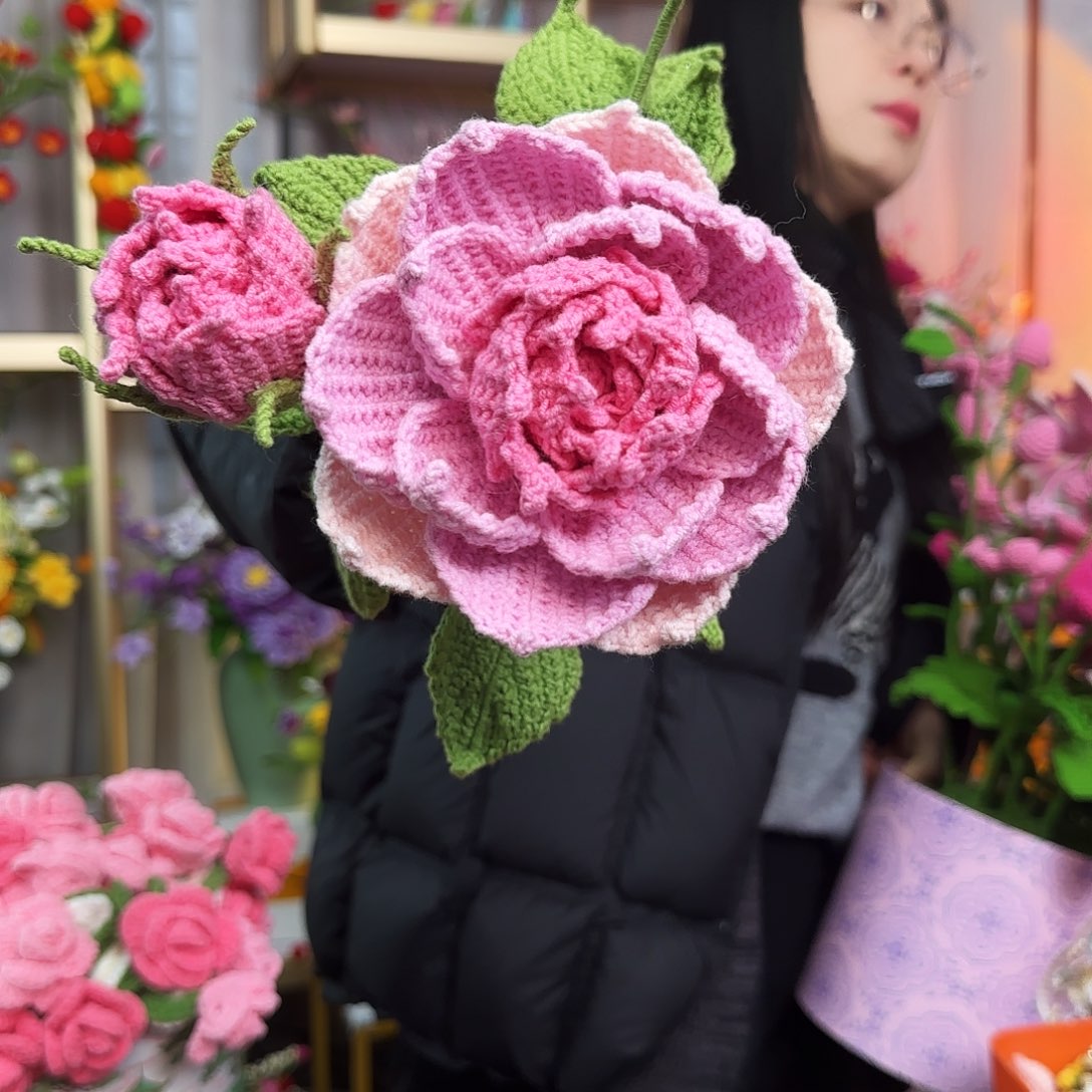 手工钩织设计花束