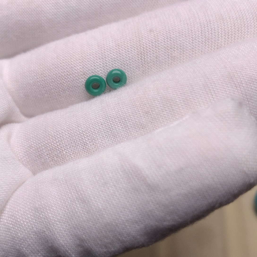 鐘***昇绿松石未镶嵌绿松石面包圈4.5