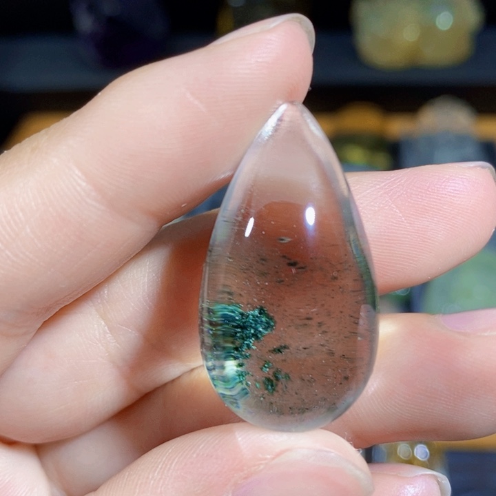 未镶嵌颈饰发晶吊坠