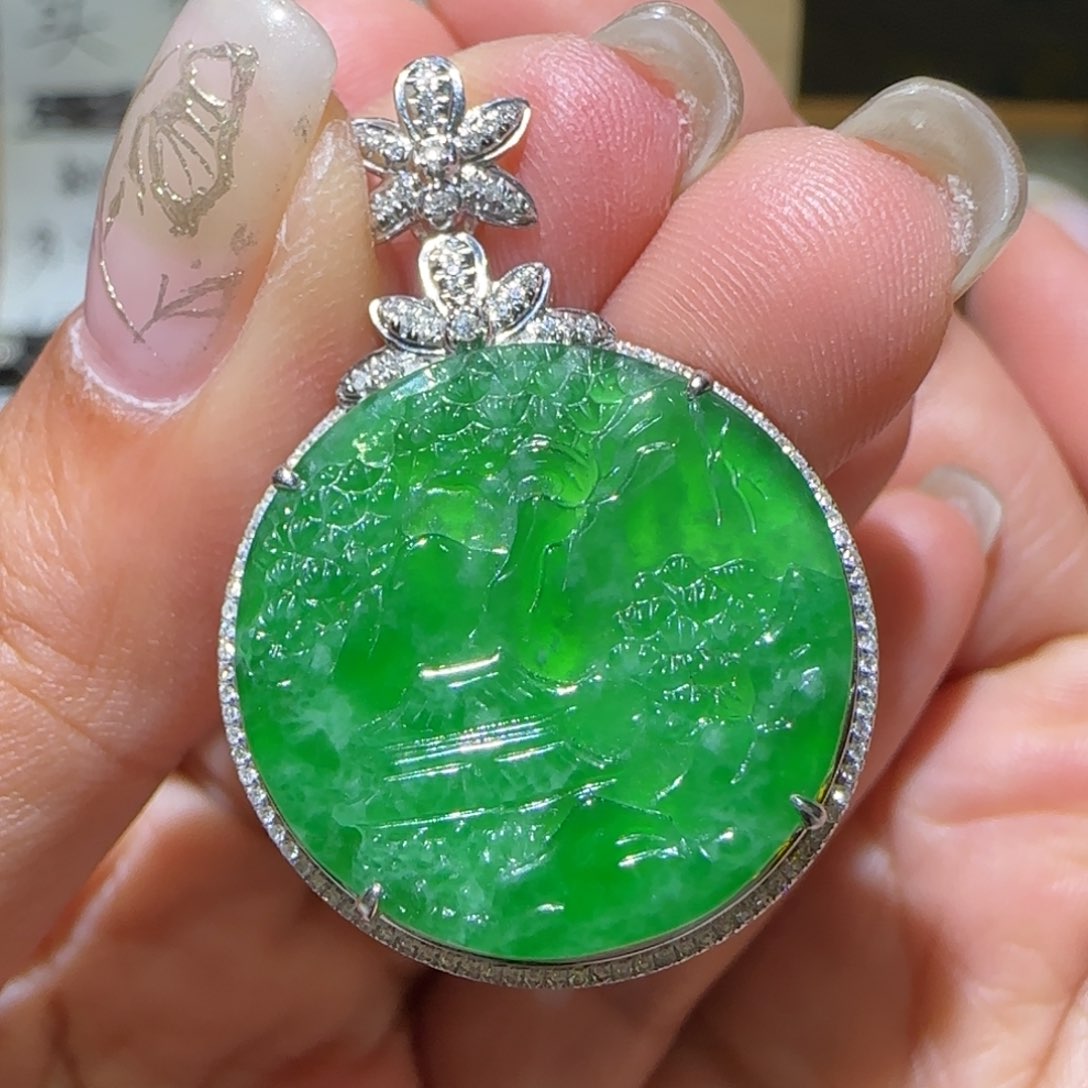 【闪购商品】翡翠颈饰18K金镶嵌木****9天然